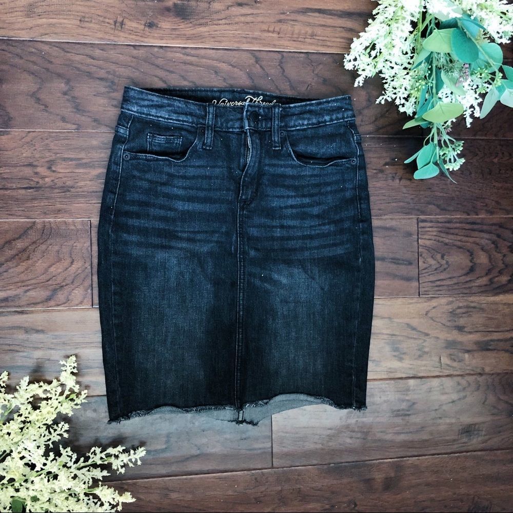 Universal Thread black denim skirt